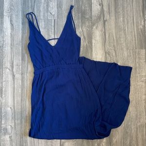 Lulus navy maxi dress size medium